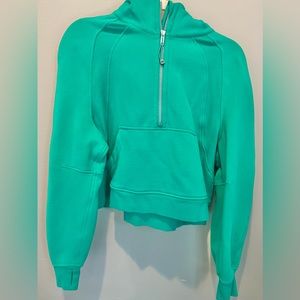 Lululemon scuba half zip color kelly green
